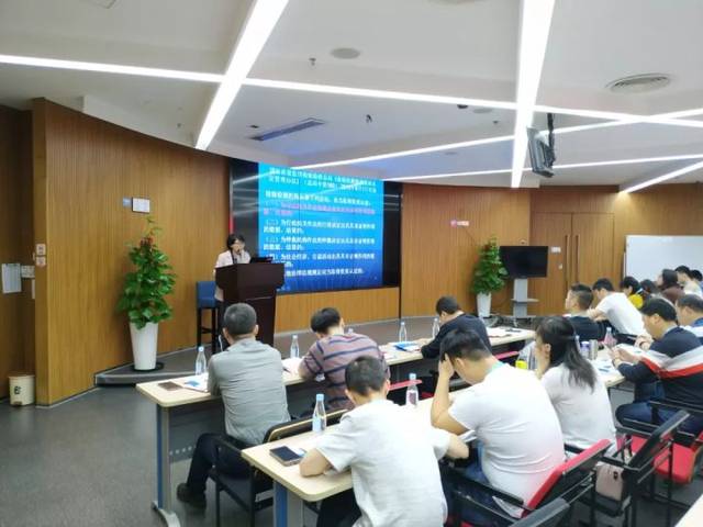 八百彪兵奔北坡