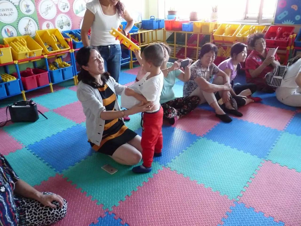 公鸡母鸡拖拉机