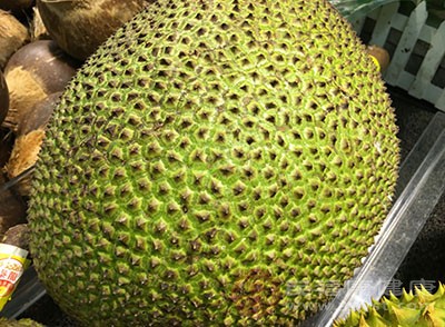 再见金钱，前往贫困村